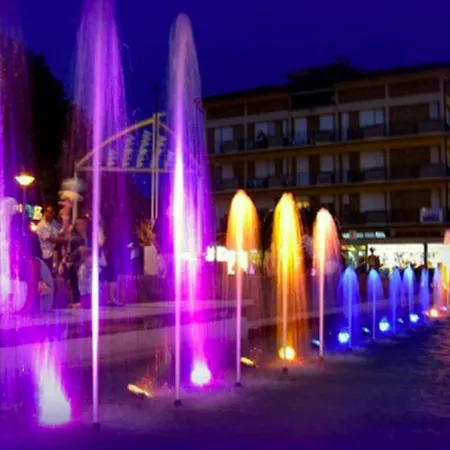 Spacious And Bright Flat With Swimming Pool - Beahost Apartamento *