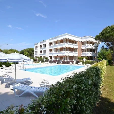 Spacious And Bright Flat With Swimming Pool - Beahost Bibione