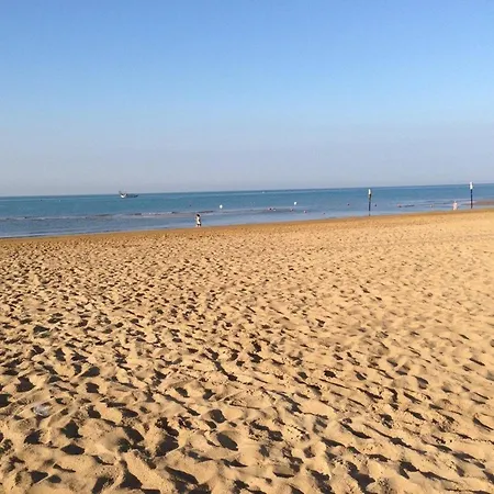 Spacious And Bright Flat With Swimming Pool - Beahost Bibione