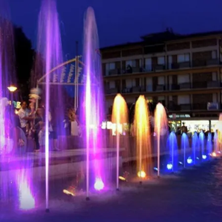 Spacious And Bright Flat With Swimming Pool - Beahost *