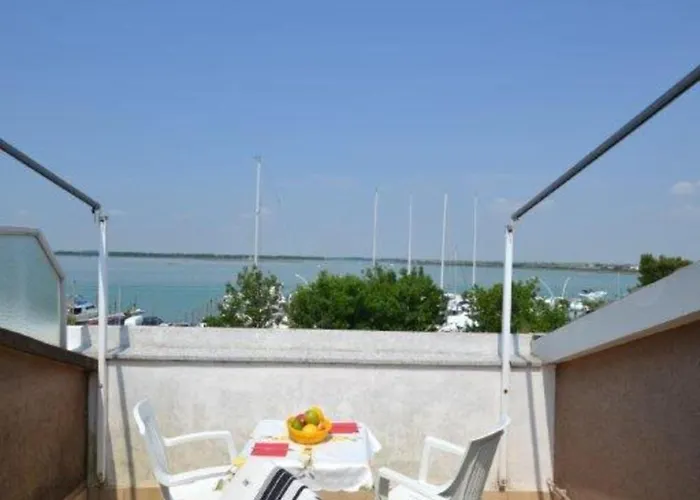 Spacious And Bright Flat With Swimming Pool - Beahost Bibione