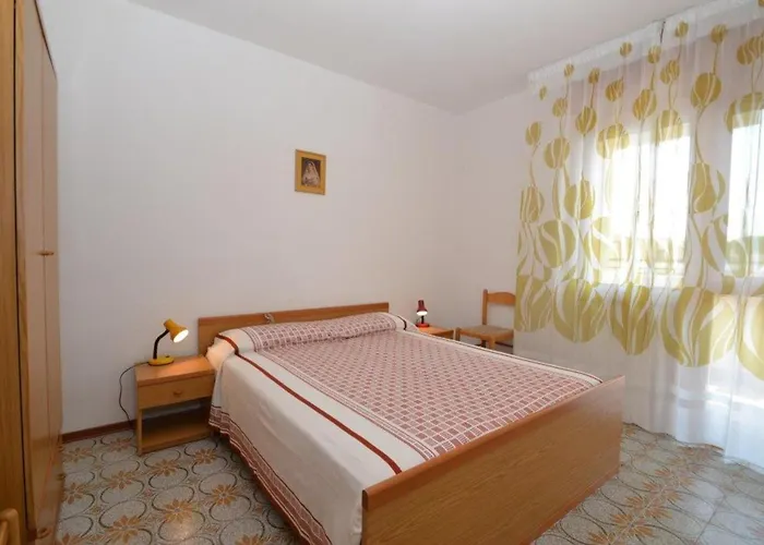 아파트 Spacious And Bright Flat With Swimming Pool - Beahost 비비오네
