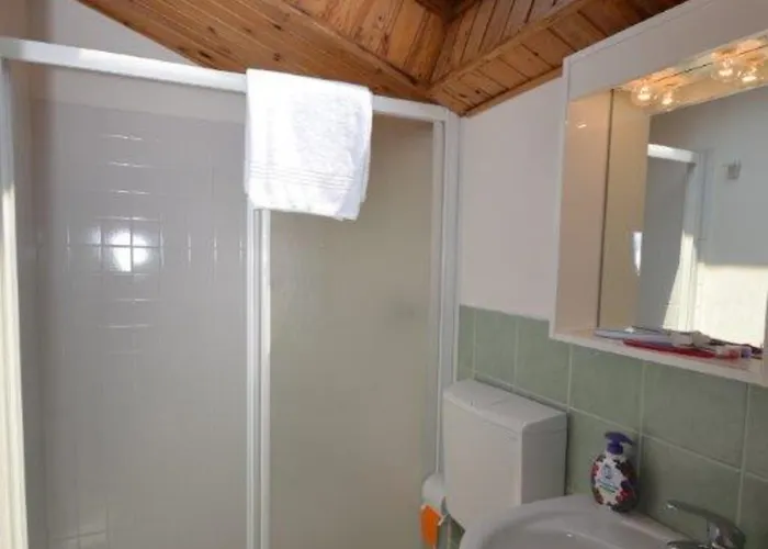 아파트 Spacious And Bright Flat With Swimming Pool - Beahost 비비오네