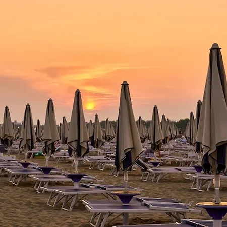 Spacious And Bright Flat With Swimming Pool - Beahost * Bibione