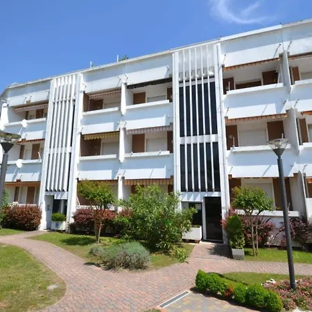 Apartment Spacious And Bright Flat With Swimming Pool - Beahost Bibione